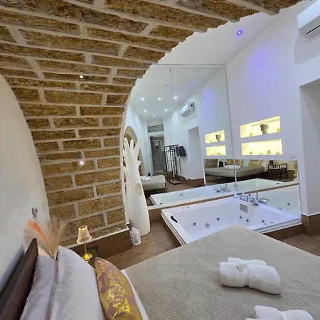 Dadi's Aureo - Casa In Centro Con Vasca Idromassaggio *